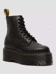Dr. Martens Skórzane botki w kolorze czarnym rozmiar: 38. Czarne botki Dr Martens, bez wzorów, bez obcasa, na platformie, bez zapięcia. Za 674.44 zł.