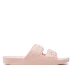 Klapki Freedom Moses. Czerwone klapki Freedom moses, bez wzorów, bez obcasa, bez zapięcia. Za 229.99 zł.