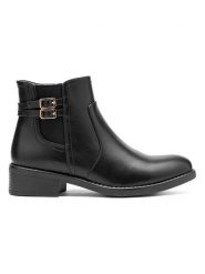 C'M Botki w kolorze czarnym rozmiar: 38. Czarne botki C'M, bez wzorów, bez obcasa, bez zapięcia. Za 148.26 zł.