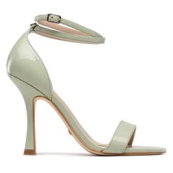 Sandały Guess. Zielone sandały Guess, z aplikacjami, bez obcasa, na szpilce, bez zapięcia. Za 689.99 zł.