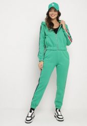 Zielony Komplet Dresowy Zdobiony Kolorowym Lampasem Spodnie i Bluza z Kapturem Neviantha. Zielone bluzy Born2be, l, z aplikacjami, z dresówki, z kapturem. W wyprzedaży za 101.99 zł.