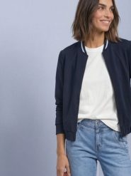 Street One bluza z kapturem Kobiety Modal niebieski, 42. Niebieskie bluzy Street One, bez wzorów, sportowe, bez ramiączek, z kapturem. Za 299.95 zł.