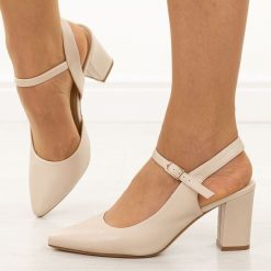 Cieliste sandały damskie na słupku z zakrytymi palcami Sergio Leone sk446. Sandały Sergio Leone, bez wzorów, ze skóry, eleganckie, bez obcasa, na słupku, bez zapięcia. Za 159.00 zł.