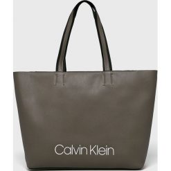 Calvin Klein - Torebka. Torebki klasyczne marki Calvin Klein Jeans. Za 649.90 zł.