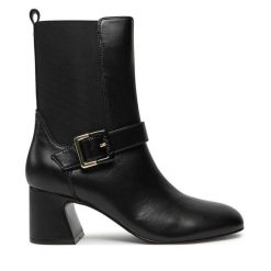 Botki Liu Jo. Czarne botki Liu Jo, bez wzorów, bez obcasa, na słupku, bez zapięcia. Za 679.99 zł.