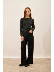 Just Cashmere Kaszmirowy sweter "Amala" w kolorze antracytowym rozmiar: M. Czarne swetry Just Cashmere, m, bez wzorów, z kaszmiru, bez ramiączek. Za 695.99 zł.