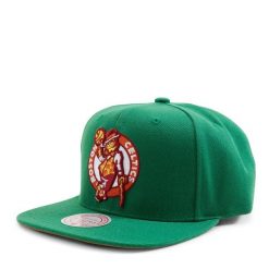 Czapka typu snapback Boston Celtics Like Mike. Zielone czapki z daszkiem Mitchell & Ness, bez wzorów. Za 186.00 zł.