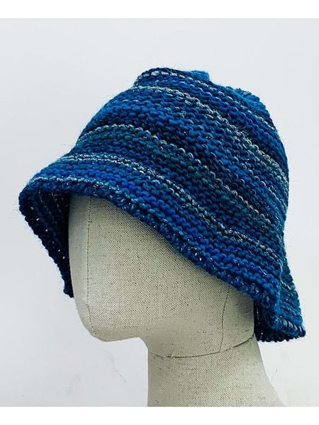 MILANO AMOUR Kapelusz w kolorze niebieskim rozmiar: onesize. Niebieskie kapelusze MILANO AMOUR, bez wzorów, z materiału. Za 127.65 zł.