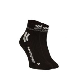 Skarpety biegowe X-Socks Run Speed Two 4.0. Czarne skarpetki X-Socks, bez wzorów. W wyprzedaży za 96.00 zł.