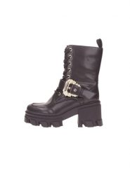 Versace Jeans Couture Botki Sopie 77VA3S86 Czarny. Czarne botki Versace Jeans Couture, bez wzorów, z jeansu, bez obcasa, na słupku, bez zapięcia. Za 679.99 zł.