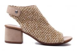 RIEKER 64670-60 beige, sandały damskie. Brązowe sandały Rieker, bez wzorów, bez obcasa, na obcasie, bez zapięcia. Za 299.90 zł.