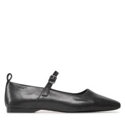 Półbuty Vagabond Shoemakers. Czarne półbuty wsuwane Vagabond Shoemakers, bez wzorów, bez obcasa, na płaskiej podeszwie. Za 379.99 zł.