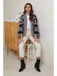 Soft Cashmere Kardigan w kolorze czarnym rozmiar: 38/40. Czarne swetry Soft Cashmere, bez wzorów, z kaszmiru, bez ramiączek. Za 173.99 zł.