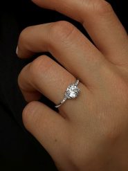 OR Carats Złoty pierścionek z diamentem i kamieniem szlachetnym rozmiar: 60. Szare pierścionki OR Carats, z diamentem, złote. Za 728.19 zł.