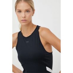 Under Armour top treningowy Armour Mesh kolor czarny. Czarne topy Under Armour, l, bez wzorów, z materiału, bez kołnierzyka, bez ramiączek. W wyprzedaży za 149.99 zł.
