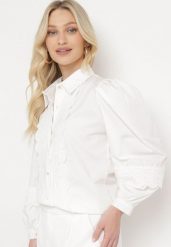 Biała Bawełniana Koszula z Bufiastymi Rękawami i Ażurowymi Lamówkami Adarphona. Białe koszule Born2be, m, w ażurowe wzory, z bawełny, bez kołnierzyka, bez ramiączek. W wyprzedaży za 76.49 zł.