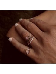 Les Petites Précieuses Pozłacany pierścionek z kamieniami szlachetnymi rozmiar: 58. Różowe pierścionki Les Petites Précieuses, z cyrkonią, pozłacane. Za 113.99 zł.