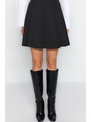 Trendyol Spódnica w kolorze czarnym rozmiar: XL. Czarne spódnice Trendyol, na imprezę, xl, bez wzorów, mini. Za 48.39 zł.