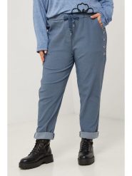 Curvy Lady Spodnie w kolorze niebieskim rozmiar: 40/42. Niebieskie spodnie materiałowe Curvy Lady, bez wzorów, z bawełny, klasyczne, z standardowym stanem. Za 100.99 zł.