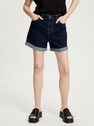 Cross Jeans Szorty dżinsowe w kolorze granatowym rozmiar: W26. Niebieskie szorty Cross Jeans, z aplikacjami, z bawełny, klasyczne. Za 83.81 zł.