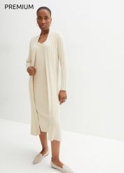 Płaszcz dzianinowy z domieszką jedwabiu. Brązowe płaszcze bonprix, bez wzorów, z dzianiny, eleganckie, bez kaptura. Za 229.99 zł.