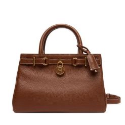 Torebka Tommy Hilfiger. Brązowe torebki klasyczne Tommy Hilfiger, bez wzorów, klasyczne, bez dodatków. Za 1,099.00 zł.