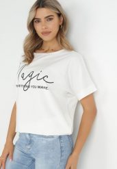 Biały T-shirt Oversize z Dekoracyjnym Napisem Hapeli. Białe t-shirty Born2be, l, bez wzorów, bez kołnierzyka, bez ramiączek. W wyprzedaży za 71.99 zł.