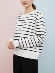 Kardigan z guzikami w paski - biały. Białe swetry Sinsay, l, bez wzorów, bez ramiączek. Za 49.99 zł.