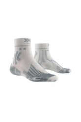 Skarpety do biegania Run Speed Two 4.0. Białe skarpetki X-Socks, bez wzorów, z syntetyku. Za 65.00 zł.