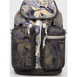 Converse plecak kolor żółty duży wzorzysty. Żółte plecaki Converse, bez wzorów, z włókna, do ręki, bez dodatków. Za 299.99 zł.
