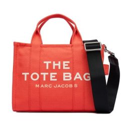 Torebka Marc Jacobs. Brązowe torebki klasyczne Marc Jacobs, bez wzorów, klasyczne, bez dodatków. Za 689.99 zł.
