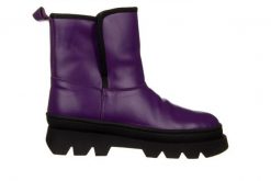 Botki Bayla-161 031 Jordy 001 Srt 55 Byzantium 161656, Fioletowy, Skóra naturalna - 40. Fioletowe botki Bayla, bez wzorów, z gumy, eleganckie, z okrągłym noskiem, za kostkę, bez obcasa, bez zapięcia. W wyprzedaży za 249.00 zł.