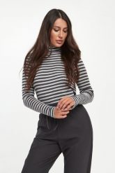 Golf damski w paski Blasy MM. Swetry MM, s, bez wzorów, bez ramiączek. Za 629.00 zł.