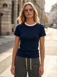 Bawełniana bluzka z krótkim rękawem - granatowy. Niebieskie bluzki Sinsay, l, bez wzorów, z bawełny, bez kołnierzyka, bez ramiączek. Za 19.99 zł.