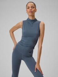 4F Top do jogi slim szybkoschnący damski - fioletowy XS. Fioletowe topy 4f, xs, bez wzorów, z włókna, klasyczne, bez kołnierzyka, bez ramiączek. Za 99.99 zł.