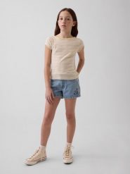 GAP Szorty dżinsowe w kolorze niebieskim rozmiar: 140. Niebieskie szorty GAP, bez wzorów, z bawełny, klasyczne. Za 123.82 zł.