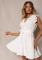 Biała Bawełniana Sukienka o Rozkloszowanym Kroju z Ażurowym Wzorem Dadea. Białe sukienki Renee, l, w ażurowe wzory, z bawełny, eleganckie, bez kołnierzyka, bez ramiączek, mini, rozkloszowane. W wyprzedaży za 160.99 zł.