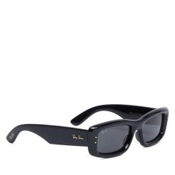 Okulary przeciwsłoneczne Ray-Ban. Czarne okulary przeciwsłoneczne Ray-Ban, bez wzorów. Za 769.99 zł.