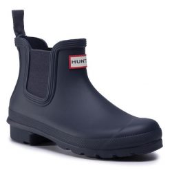 Kalosze Hunter. Niebieskie kalosze Hunter, bez wzorów, bez zapięcia. Za 389.99 zł.