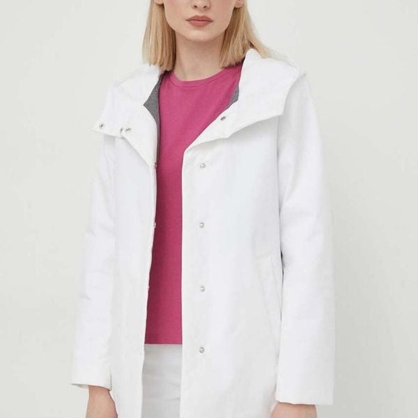 Kurtka GEOX W NAHALA Biały. Białe kurtki Geox, bez wzorów, z tkaniny, casualowe, bez kaptura. Za 615.99 zł.