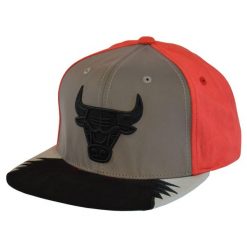 Czapka z daszkiem Mitchell & Ness NBA 5 Snapback Chicago Bulls -CBUYYPPPGYRD. Czerwone czapki z daszkiem Mitchell & Ness, bez wzorów, sportowe. Za 89.00 zł.