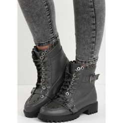 Ciemnoszare Botki Stylish. Botki marki Born2be. Za 89.99 zł.