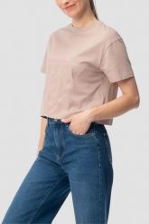 GUESS Różowy bawełniany t-shirt damski Adele Crop, Rozmiar M. Czerwone t-shirty sportowe Guess, m, z aplikacjami, z bawełny, bez ramiączek. W wyprzedaży za 89.99 zł.