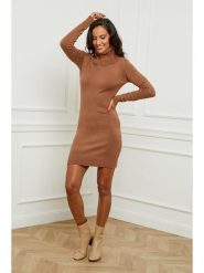 Soft Cashmere Sukienka dzianinowa w kolorze jasnobrązowym rozmiar: 38/40. Brązowe sukienki Soft Cashmere, bez wzorów, z dzianiny, klasyczne, bez kołnierzyka, bez ramiączek, mini. Za 166.88 zł.