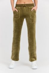 JUICY COUTURE Damskie zielone spodnie Del Ray Gold HW. Zielone spodnie dresowe Juicy Couture, bez wzorów, z dresówki. W wyprzedaży za 347.99 zł.