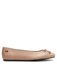 Tommy Hilfiger Baleriny Essential Chic Ballerina FW0FW08059 Beżowy. Brązowe baleriny Tommy Hilfiger, bez wzorów, ze skóry, bez obcasa, bez zapięcia. Za 259.99 zł.