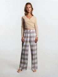 Spodnie od piżamy w kratę - beżowy. Brązowe piżamy Sinsay, l, bez wzorów, bez kołnierzyka, bez ramiączek. Za 25.99 zł.