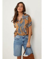 Le Monde du Lin Lniana bluzka w kolorze jasnobrązowym rozmiar: 40/42. Brązowe bluzki Le Monde du Lin, bez wzorów, ze lnu, klasyczne, bez kołnierzyka, bez ramiączek. Za 108.99 zł.