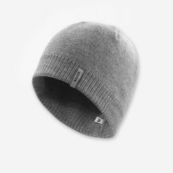Czapka narciarska dla dorosłych Wedze Simple. Czarne czapki zimowe WED'ZE, bez wzorów, z dzianiny, klasyczne. Za 29.99 zł.