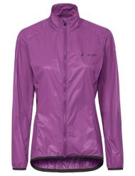 Kurtka rowerowa W Matera Air Jacket. Czerwone kurtki Vaude, uniwersalny, bez wzorów, z materiału, bez kaptura, rowerowe. Za 352.70 zł.